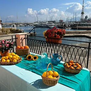  Appartamento Casa Fronte Mare Italia